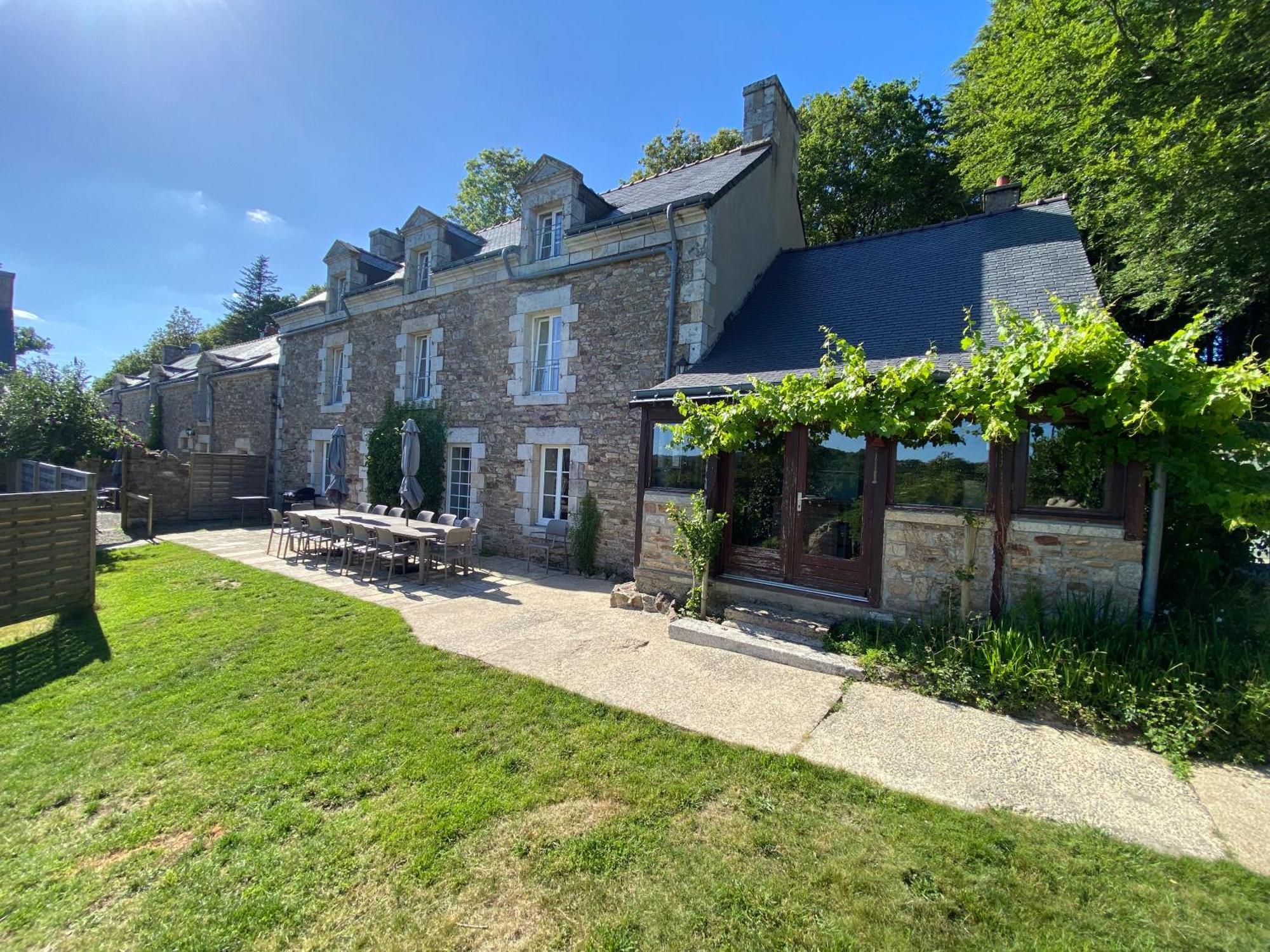 Domaine De Lann Kerhuerh Guest House La Chapelle-Neuve  Екстериор снимка